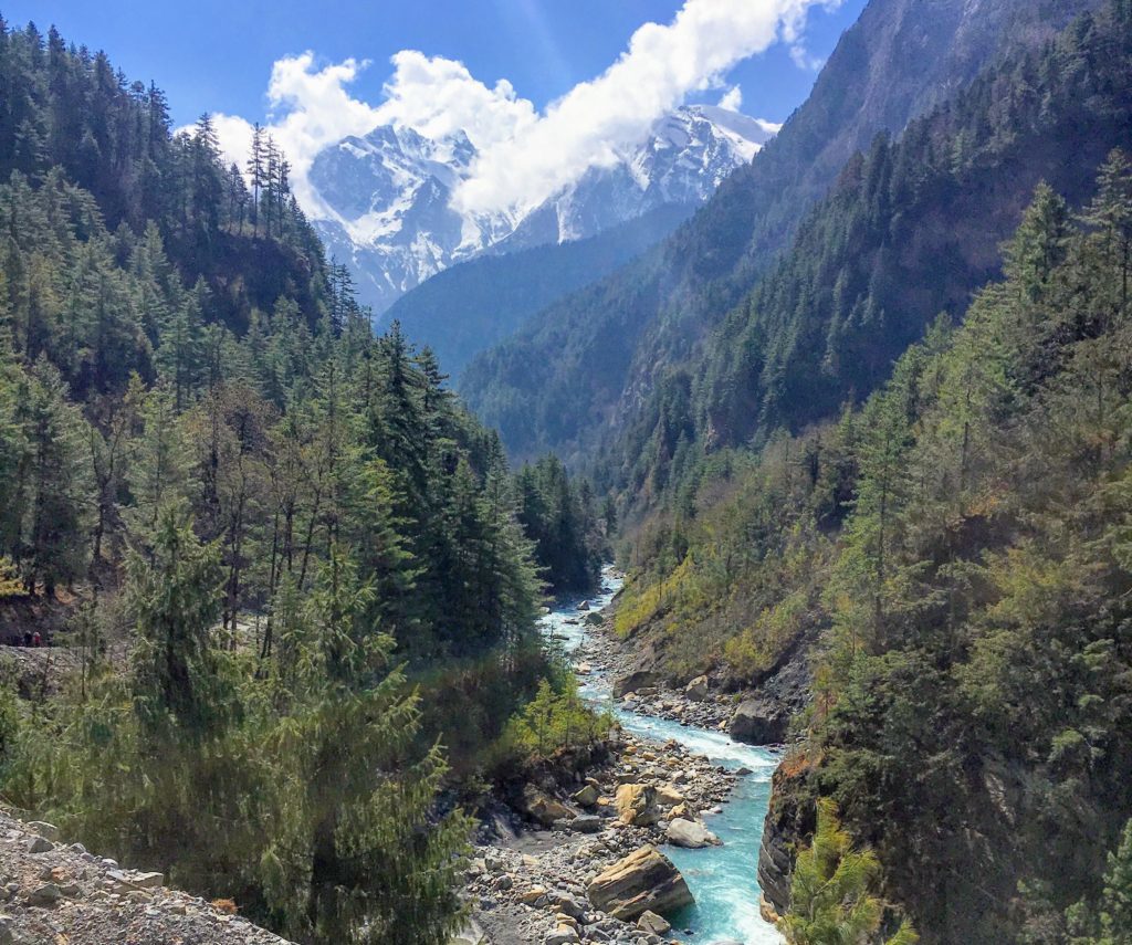 Mountain views on the Annapurna Circuit in Nepal 2018 with River