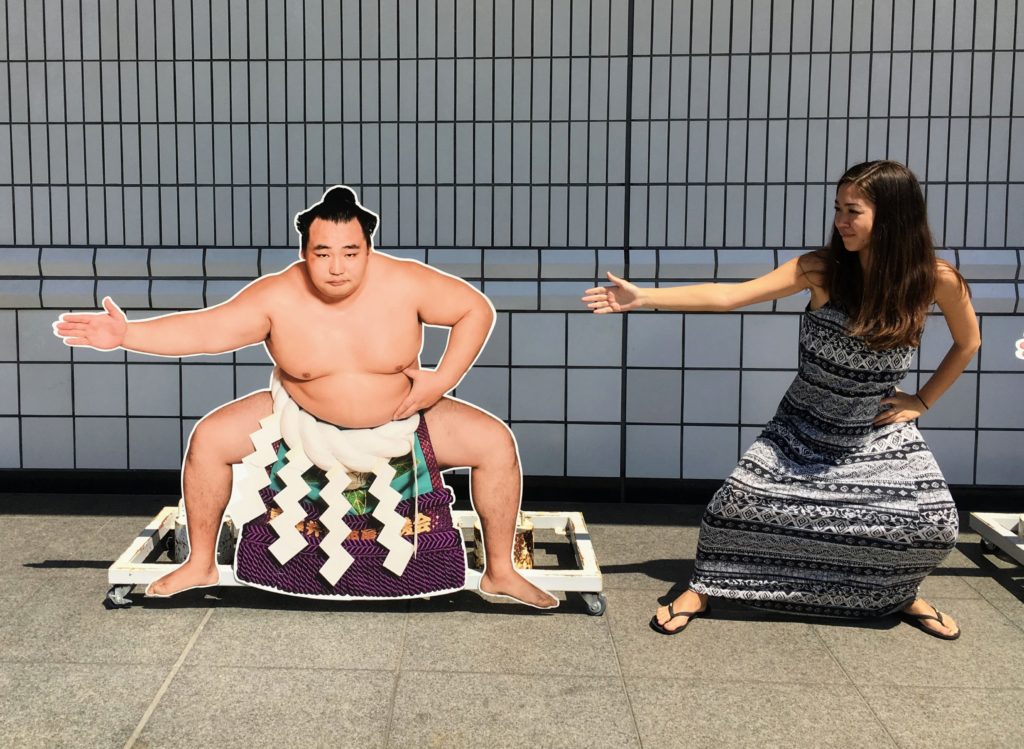 How to see the grand sumo tournament in Tokyo, Japan. Watch sumo wrestling at the Ryogoku Kokugikan. How to buy tickets for sumo wrestling matches in Tokyo