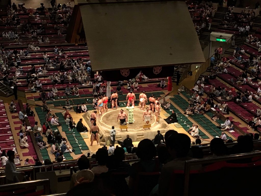 How to see the grand sumo tournament in Tokyo, Japan. Watch sumo wrestling at the Ryogoku Kokugikan. How to buy tickets for sumo wrestling matches in Tokyo