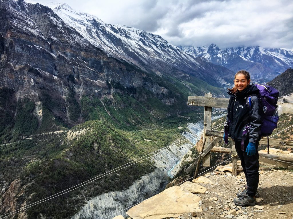 20 things to know before trekking the Annapurna Circuit. 20 tips for hiking the Annapurna Circuit. side trek to Tilicho Lake, side trek to Poon Hill sunrise, Manang, Pokhara to Besisahar, mountain bike on the Annapurna Circuit