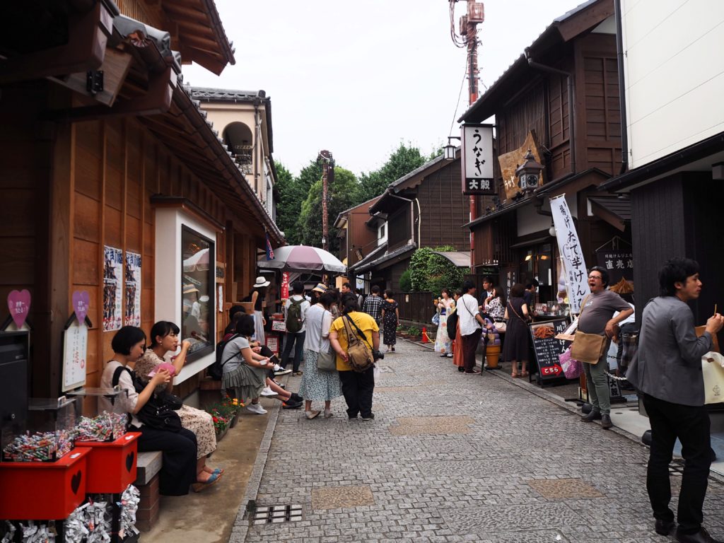 Kawagoe Saitama Day Trip from Tokyo, how to get there from Ikebukuro, see the clock tower, candy alley, kane no toki, and Little Edo in Kawagoe, a half day or full day trip from Tokyo