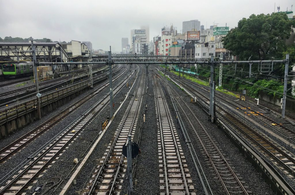 Seishun 18 kippu alternative to the JR Pass, cheaper than the JR pass seisshun 18 kippu trains in japan, how to travel by train in Japan, cheap tickets train tracks