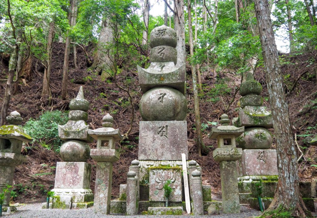 Hiking Koyasan pilgrimage hike in Japan, Mt. Koya hike pilgrimage from Osaka, holy mountain hike