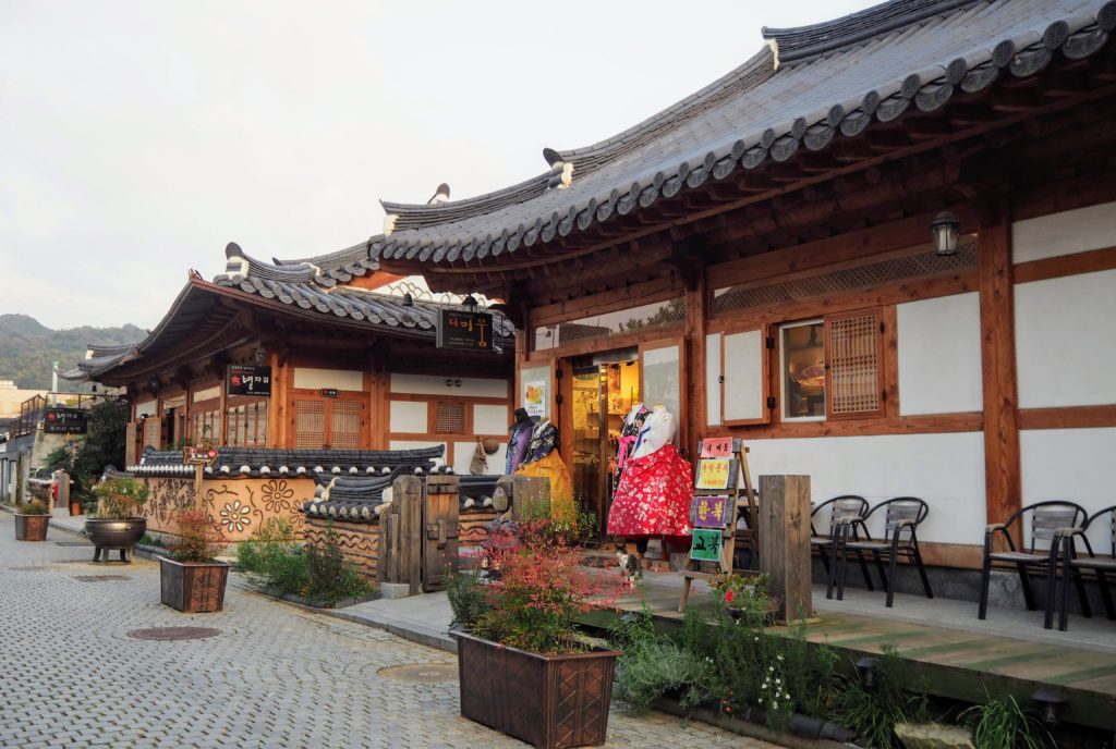 Jeonju South Korea Jeonju Hanok Village Things to do in Jeonju why everyone should visit Jeonju Korea. Eat Bibimbap, wander the Hanok Village, go to the viewpoint, free museums, mural village, confucian school, rent a hanbok