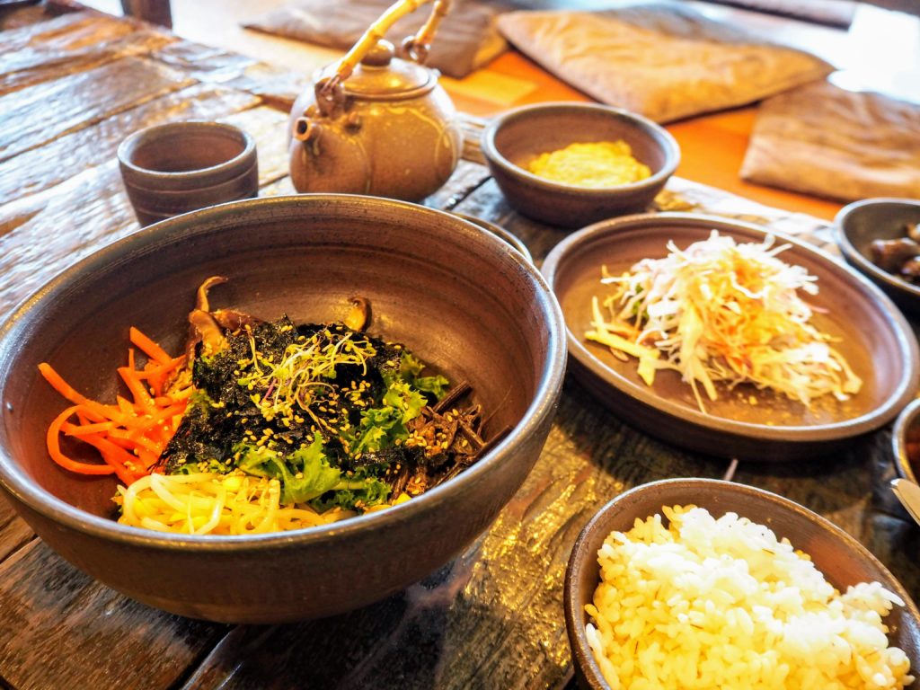 Jeonju one day itinerary, how to spend one day in jeonju: eating bibimbap, exploring the old hanok village, walking along the river, visiting the market and mural village, catholic church and portrait museum