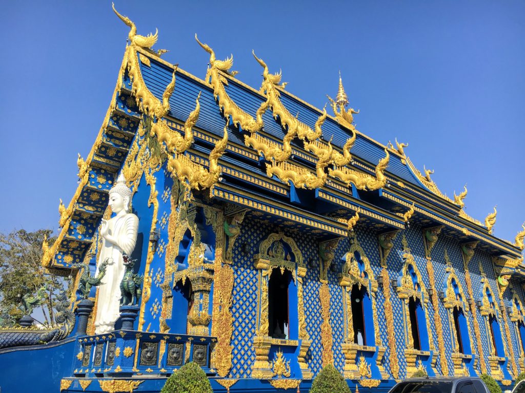 One Week in Northern Thailand Itinerary, seven days in North thailand backpacker's itinerary, Chiang Mai things to do, Chiang Rai, Pai temple