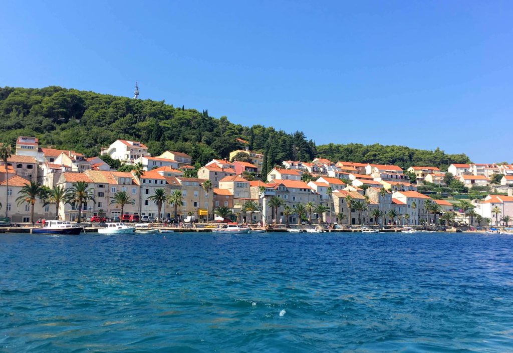 Island hopping in Croatia, Croatia island hopping itinerary, backpacking Croatia's islands, how to island hop in Croatia itinerary, Split to Dubrovnik itinerary