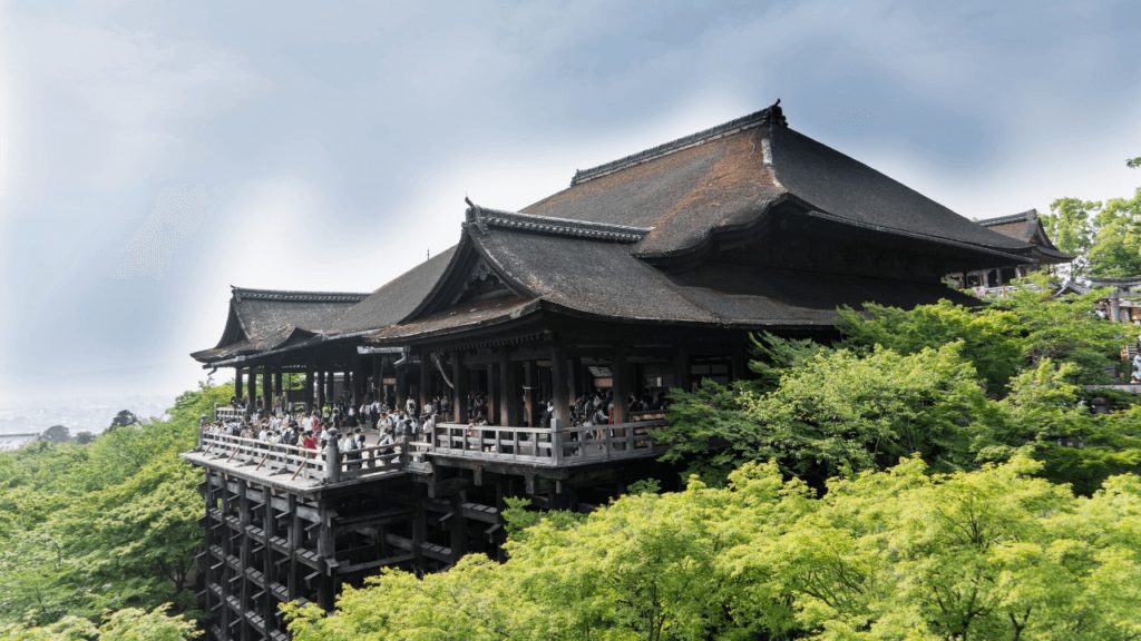 Kyoto three day itinerary, the perfect three days in Kyoto itinerary, things to do in Kyoto, Kiyomizudera, Ginkakuji, Kinkakuji, Arashiyama, Gion in three days in Kyoto