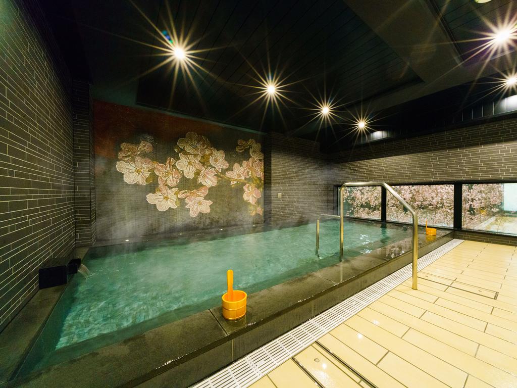 Best Tokyo Hotels Near The Yamanote Line - Erika's Travelventures