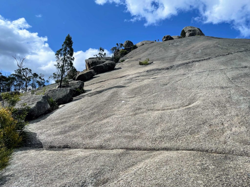 Three day Stanthorpe itinerary, things to do in Stanthorpe, Stanthorpe and Girraween Itinerary, Girraween national park itinerary, best hikes in Girraween National Park, Weekend in Stanthorpe and Girraween itinerary from Brisbane, Queensland Australia, Girraween Pyramid hike