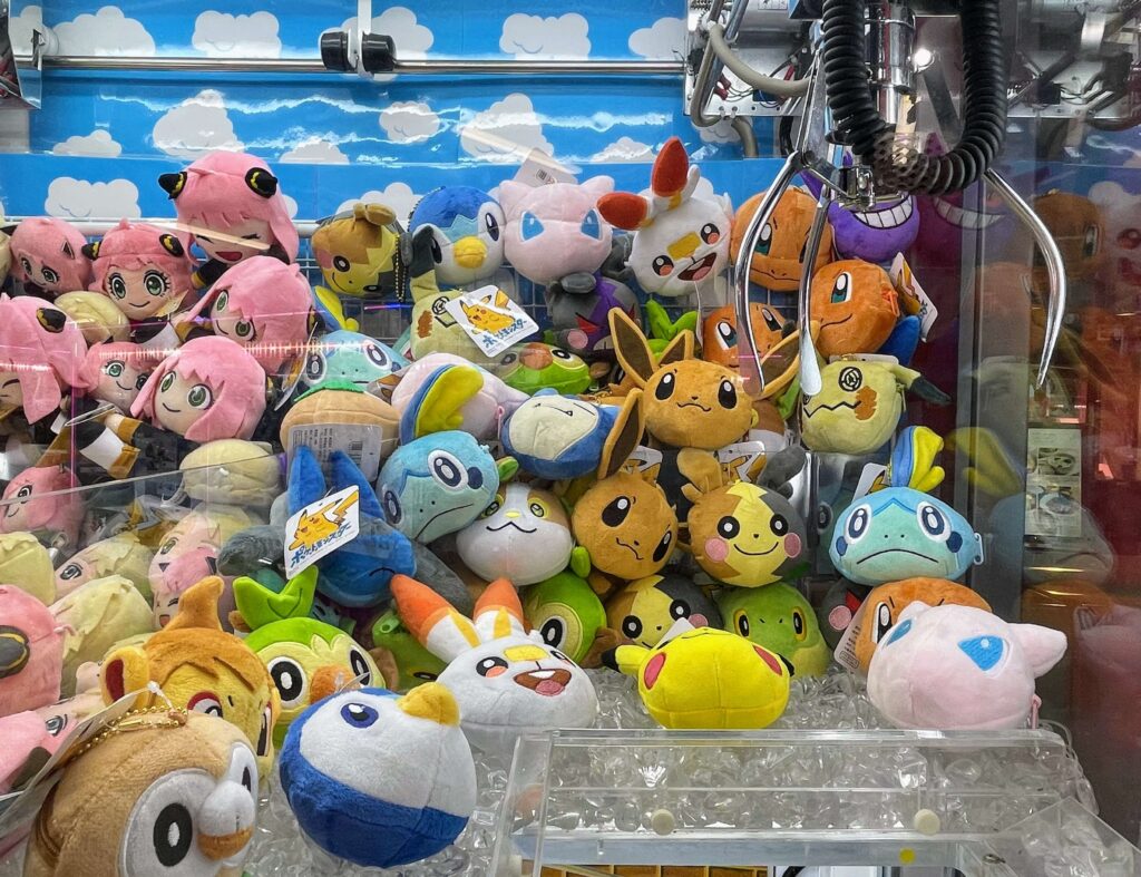 Awesome Pokemon things to do in Tokyo, Pokemon activities in Tokyo, Pokemon Centers in Tokyo, Tokyo Pokemon things to do, Pokémon Adventures in Tokyo, where to see Pikachu in Tokyo, Pokemon claw game