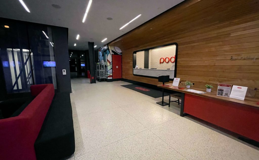 Pod 51 vs Pod 39 in NYC, Pod Hotels in New York City review, Pod 51 review, Pod 39 review, Pod 51 and Pod 39 in New York City what to expect, tips for staying at Pod 51 vs Pod 39