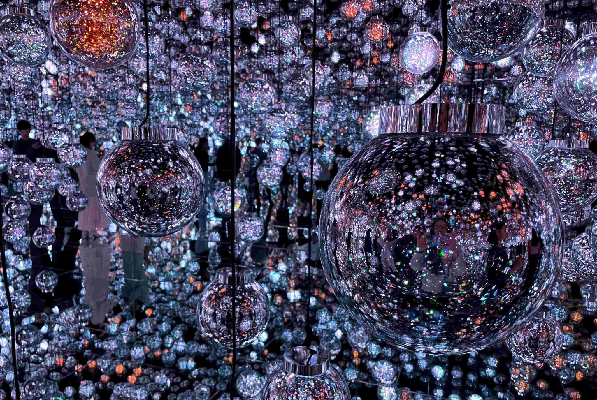 Teamlab Planets or Teamlab Borderless, which one should you visit? Teamlab Borderless vs Teamlab Planets, Borderless or Planets, Teamlab Borderless or Planets, which is better?